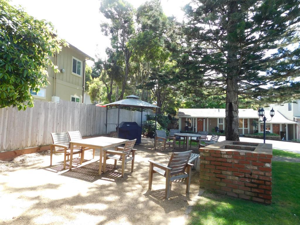 Pine Acres Lodge Pacific Grove Exterior photo